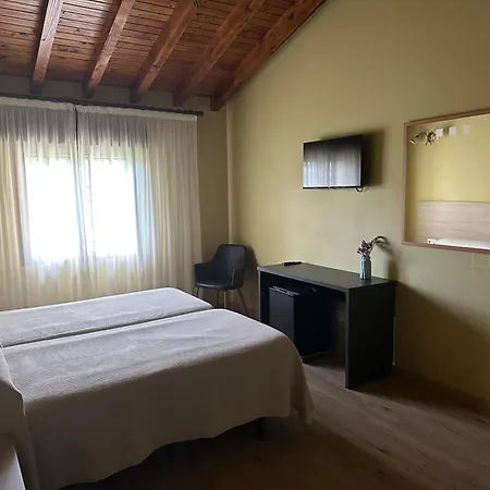 El Canton Hotel *