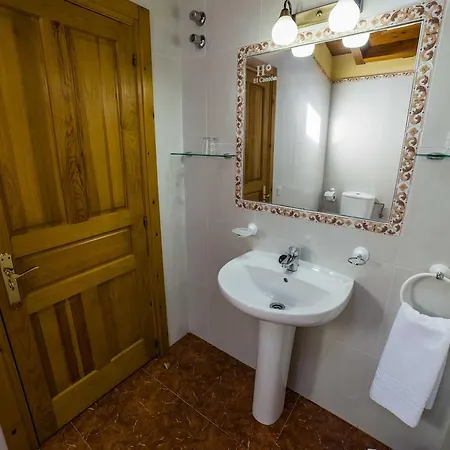 El Canton Hotel